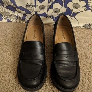 Classic black dress shoes.